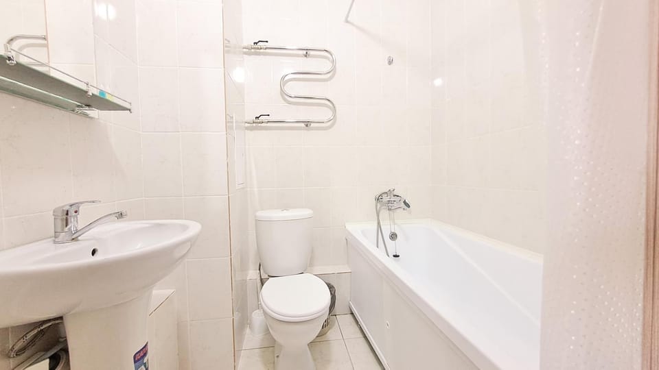 Shower, Toilet, Bathroom, Bath, towels