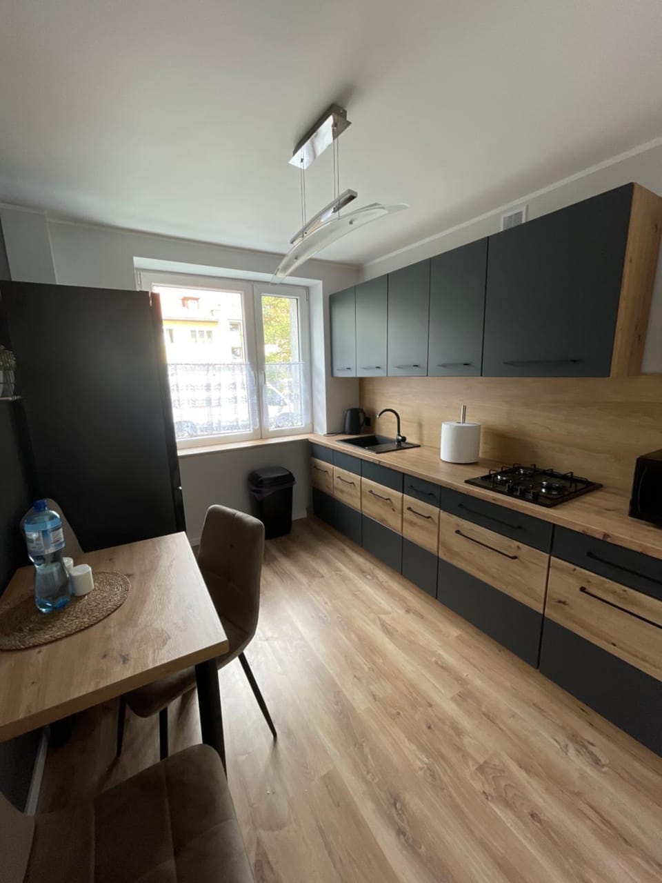 Kitchen or kitchenette, Dining area, minibar, pet friendly, stove