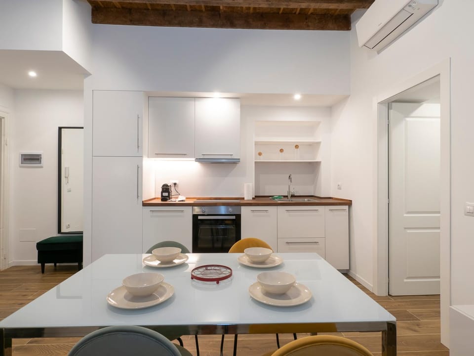 Coffee/tea facilities, Kitchen or kitchenette
