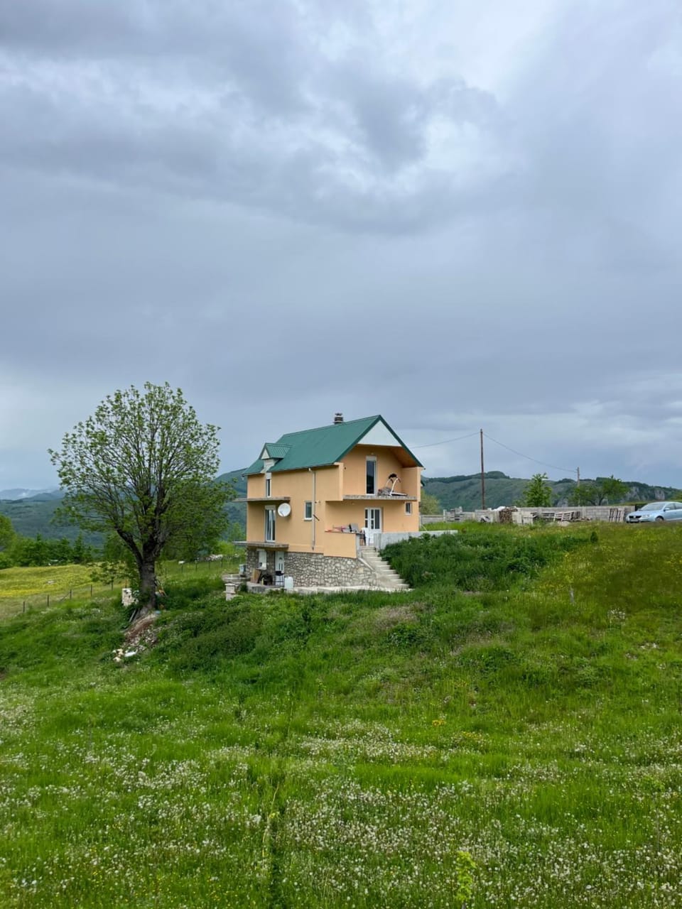 Property building, Natural landscape, Mountain view