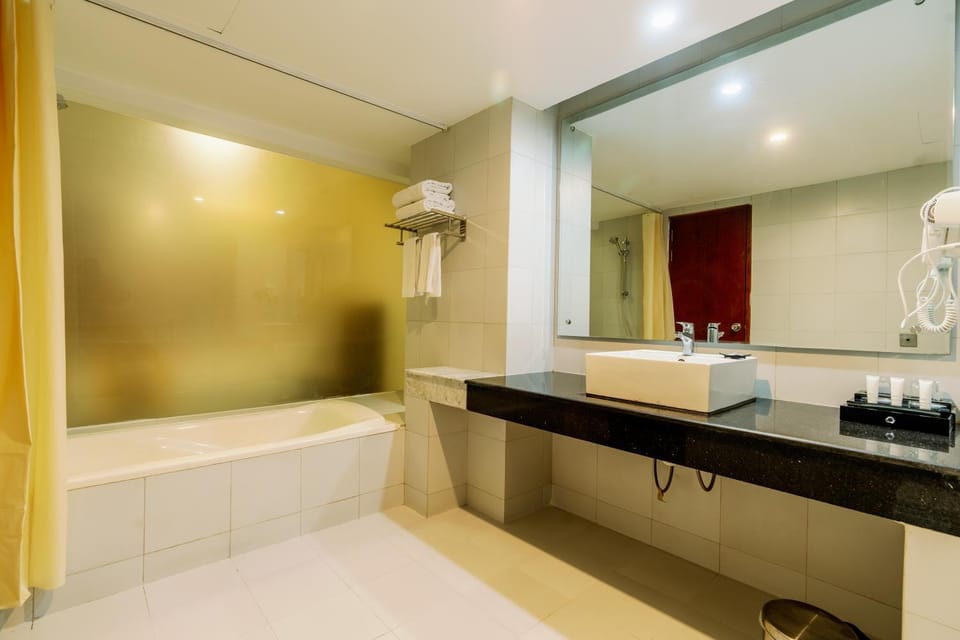 Bathroom, Bath