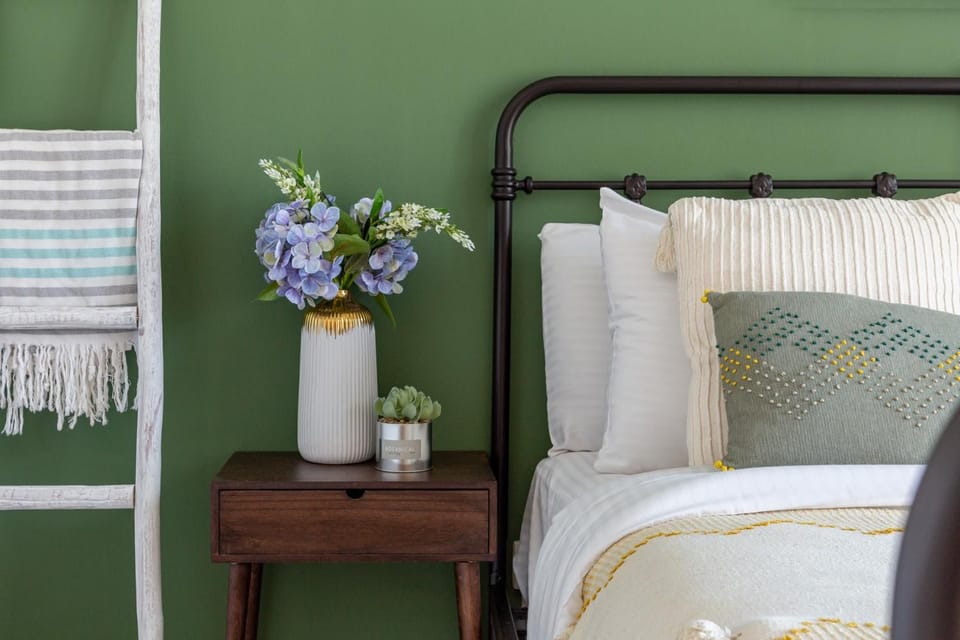 Bed, Bedroom
