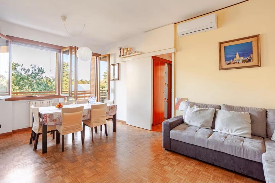Balcony/Terrace, Living room, Dining area, Garden view, air conditioner