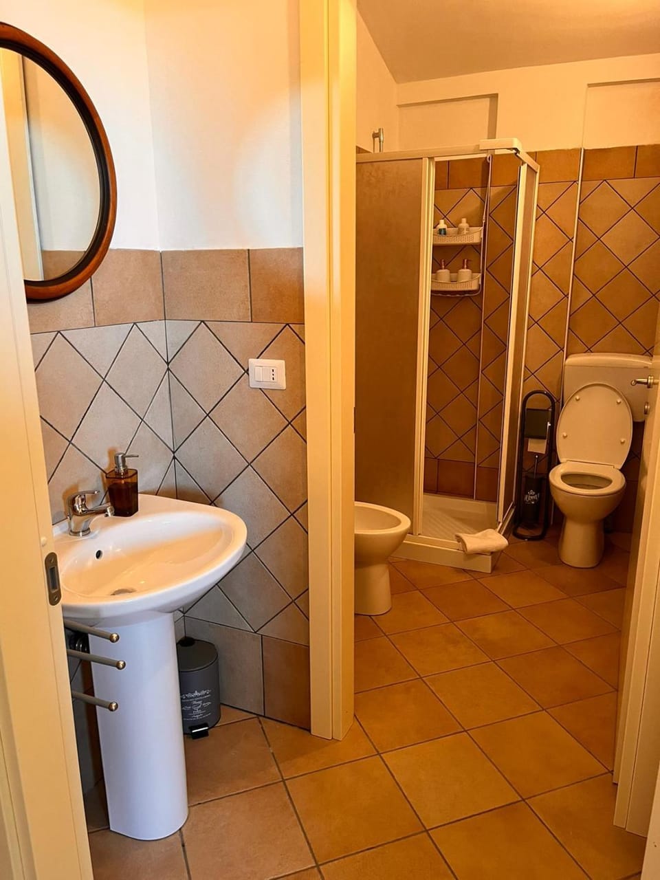 Shower, Toilet, Bathroom