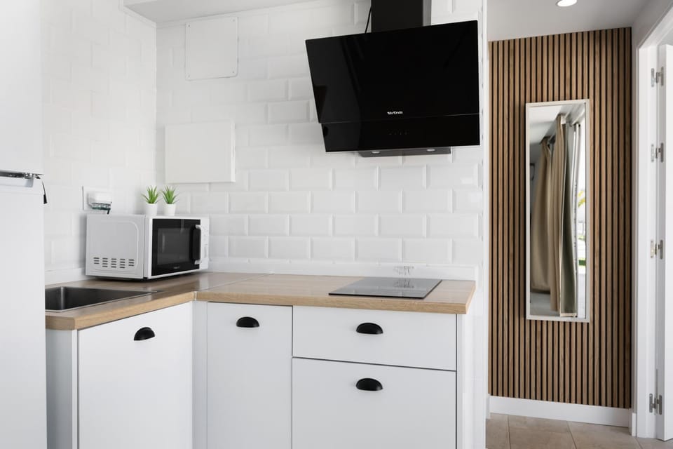Kitchen or kitchenette, Living room