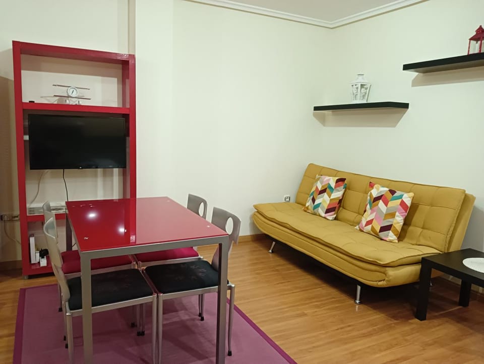 TV and multimedia, Living room, Dining area