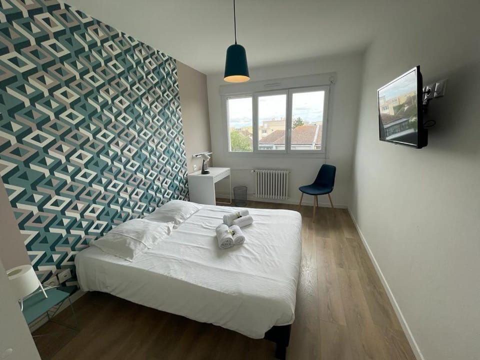 Appt 4 chambres avec balcon, Spinelle Apartment in Caen