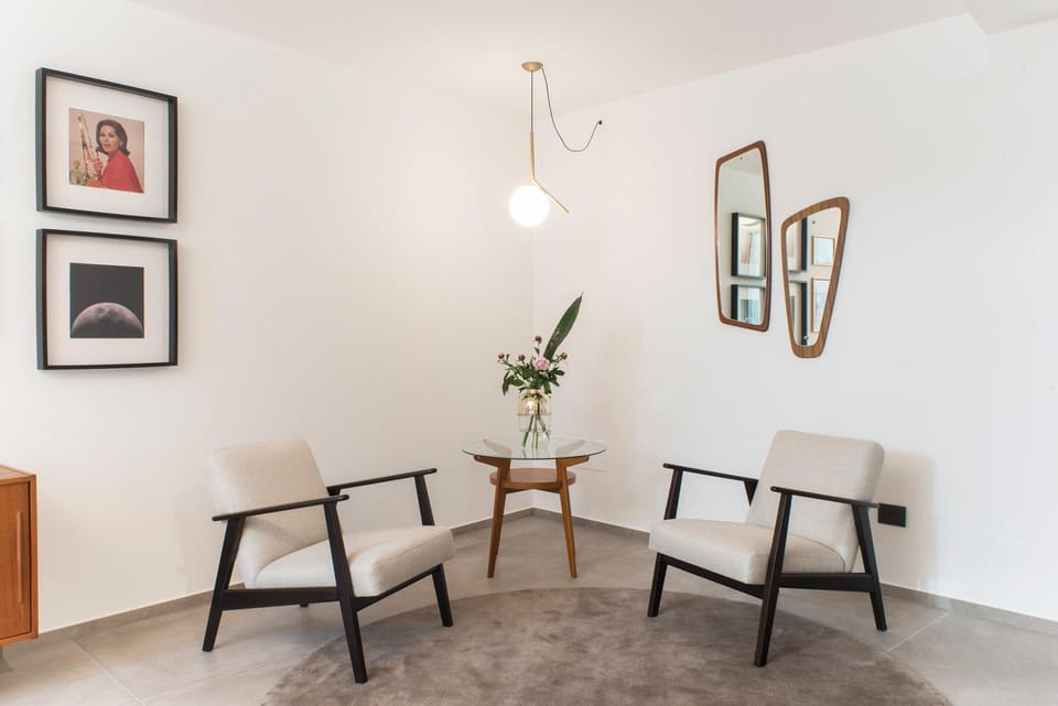 Living room, Decorative detail