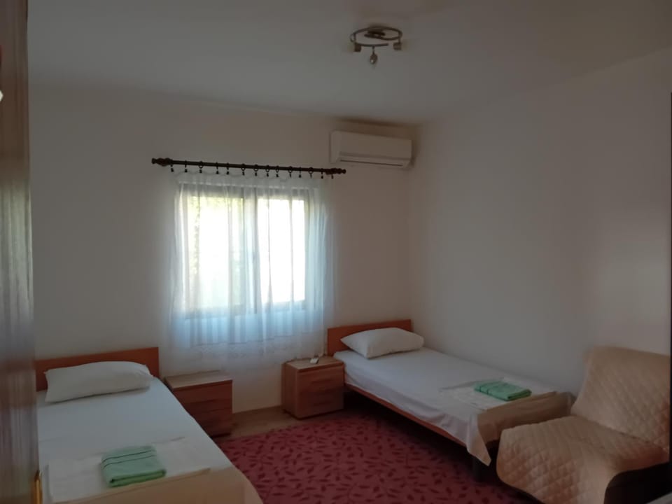Adi Vacation rental in Ulcinj