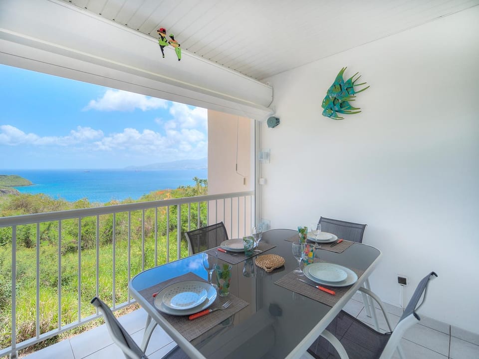 Patio, Natural landscape, View (from property/room), Dining area, Sea view