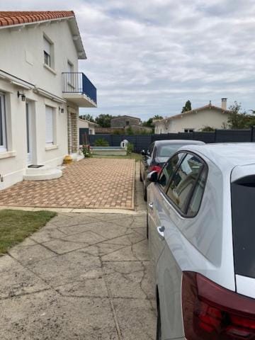 Property building, Parking