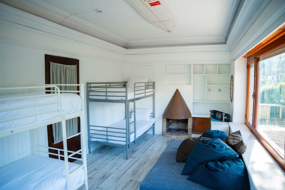 Moby Dick Lodge Colares Bed and Breakfast in Sintra
