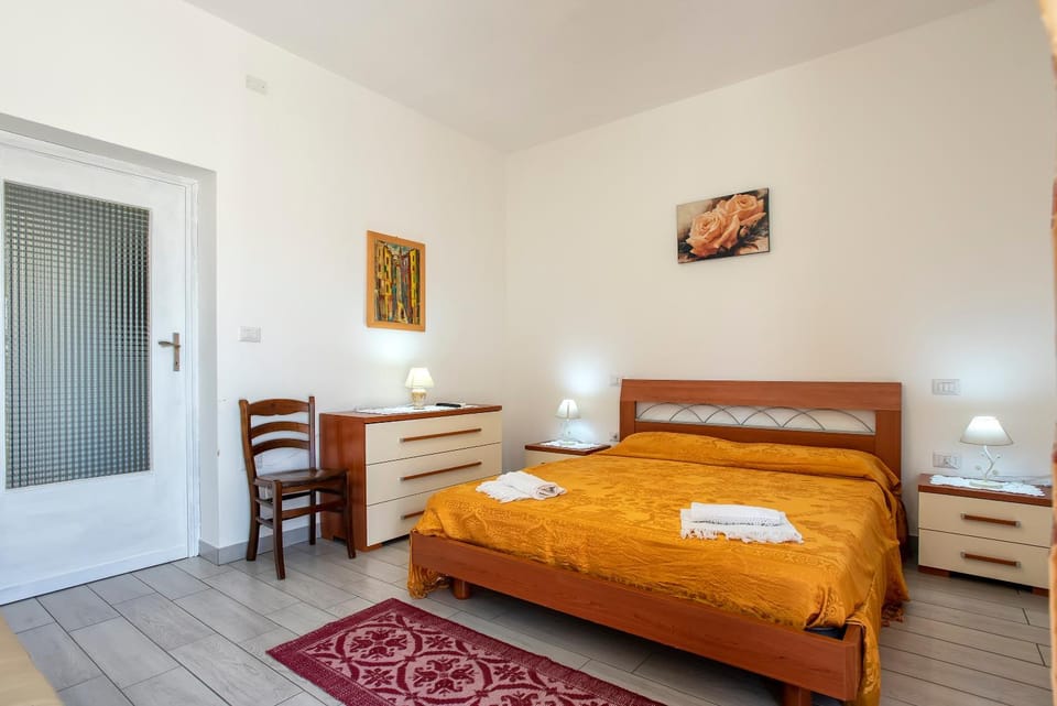 Bed, Photo of the whole room, Bedroom, towels, wardrobe