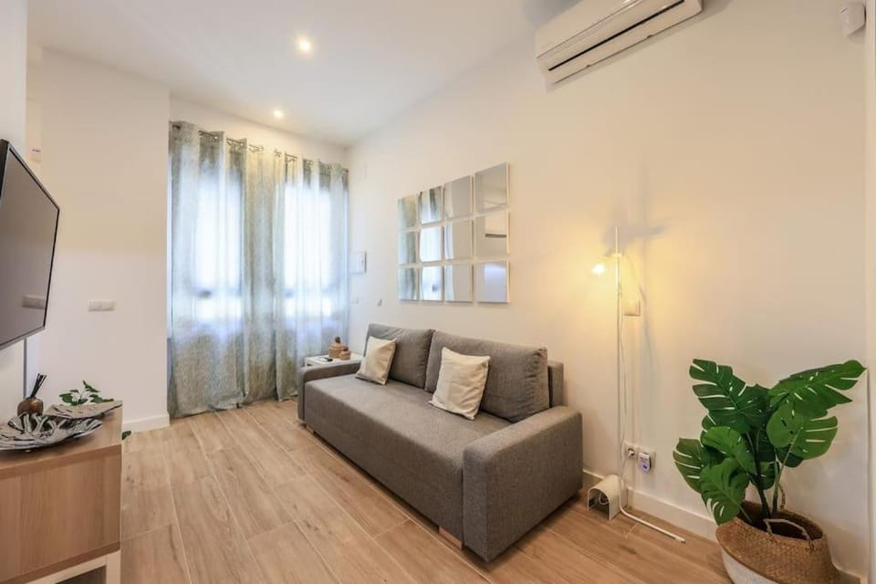 MyHouseSpain - Acogedor piso cerca de Atocha I Apartment in Madrid