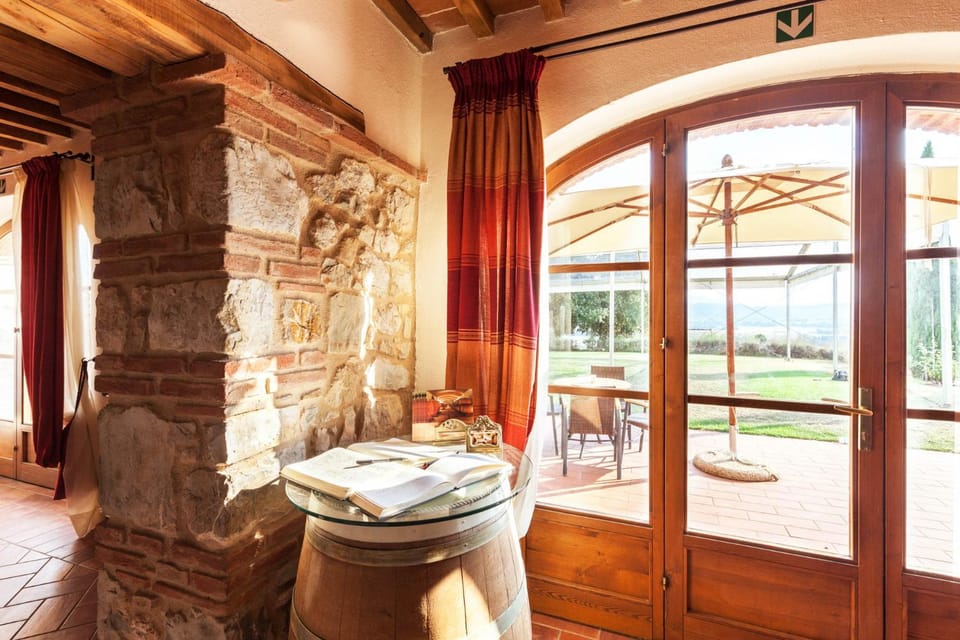 Agriturismo & Cantina Tenuta Casteani Resort in Tuscany