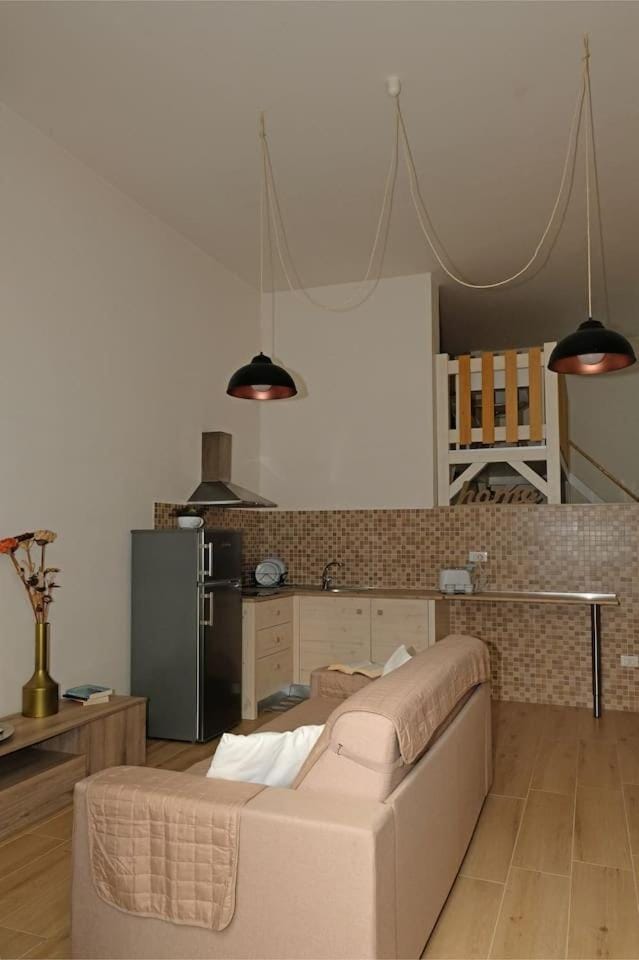 Kitchen or kitchenette, Living room