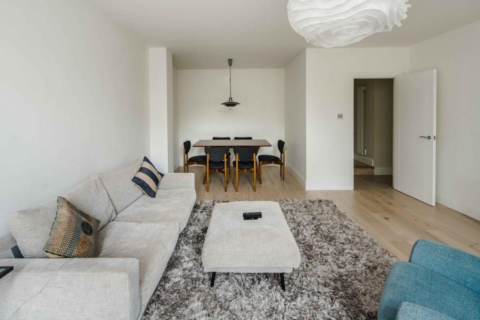 Living room, Photo of the whole room, Seating area, Dining area