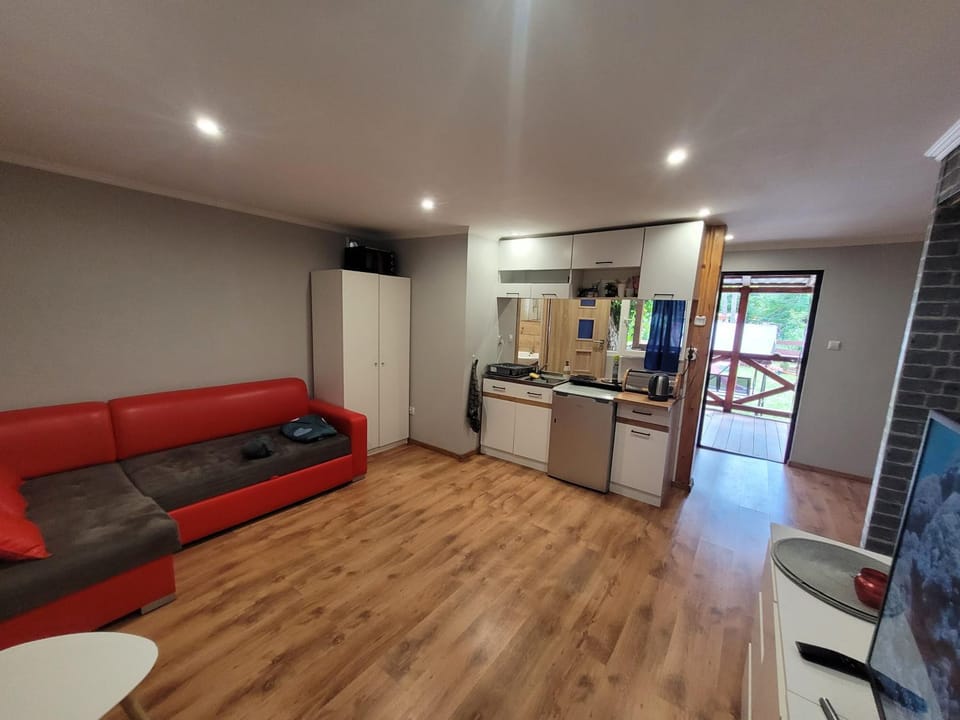 TV and multimedia, Kitchen or kitchenette, Seating area
