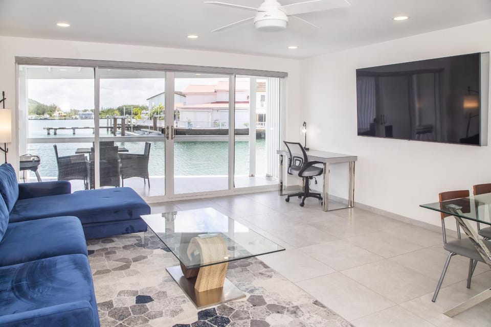 232F South Finger House in Saint Mary, Antigua and Barbuda