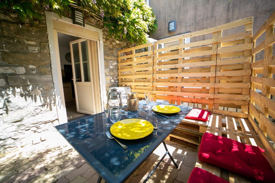 Patio, Balcony/Terrace