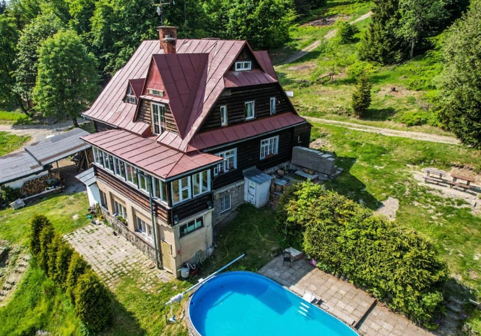 Property building, Natural landscape, Garden, Garden view, Swimming pool
