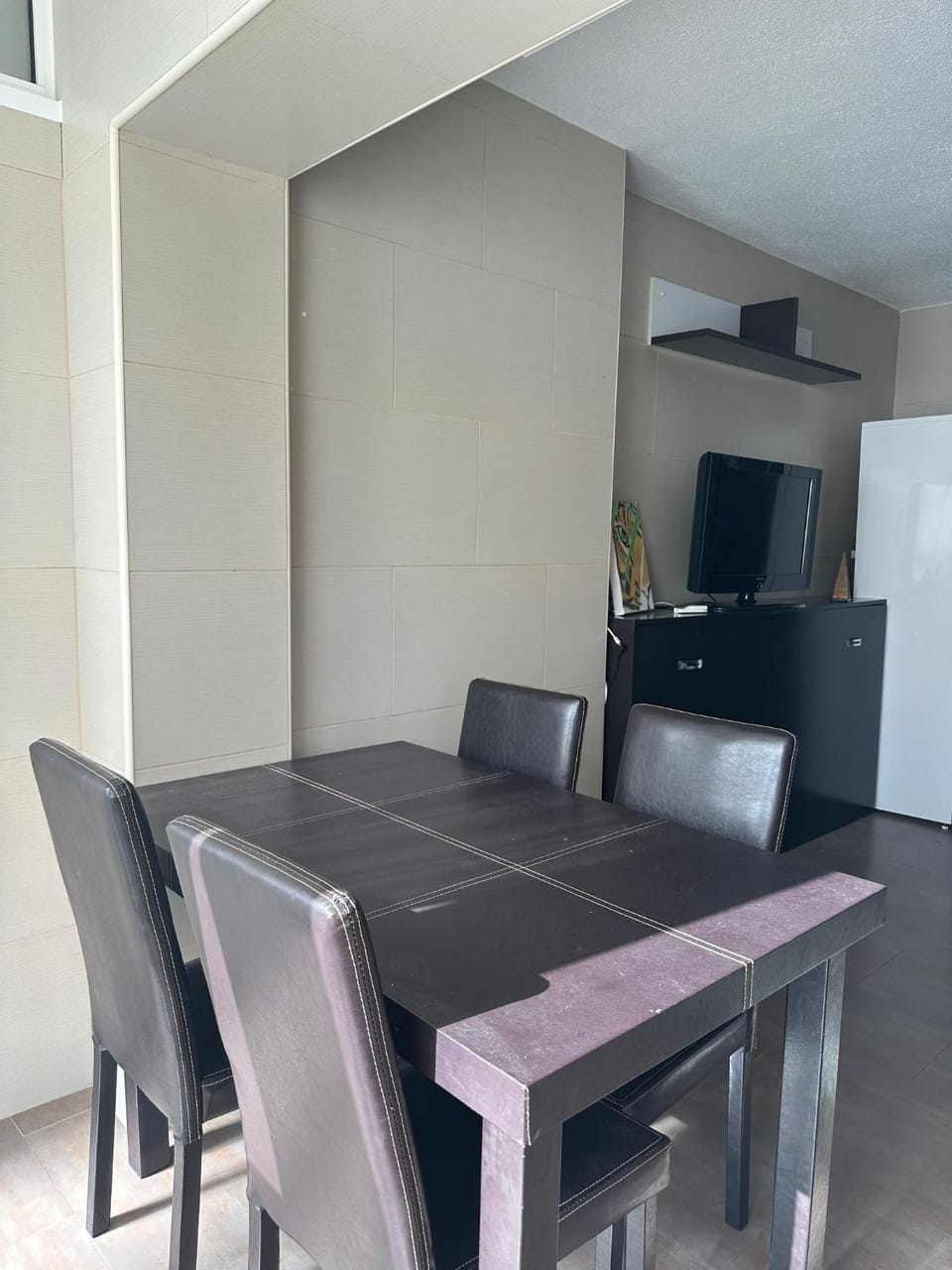 Communal lounge/ TV room, TV and multimedia, Living room, Seating area, Dining area, Evening entertainment