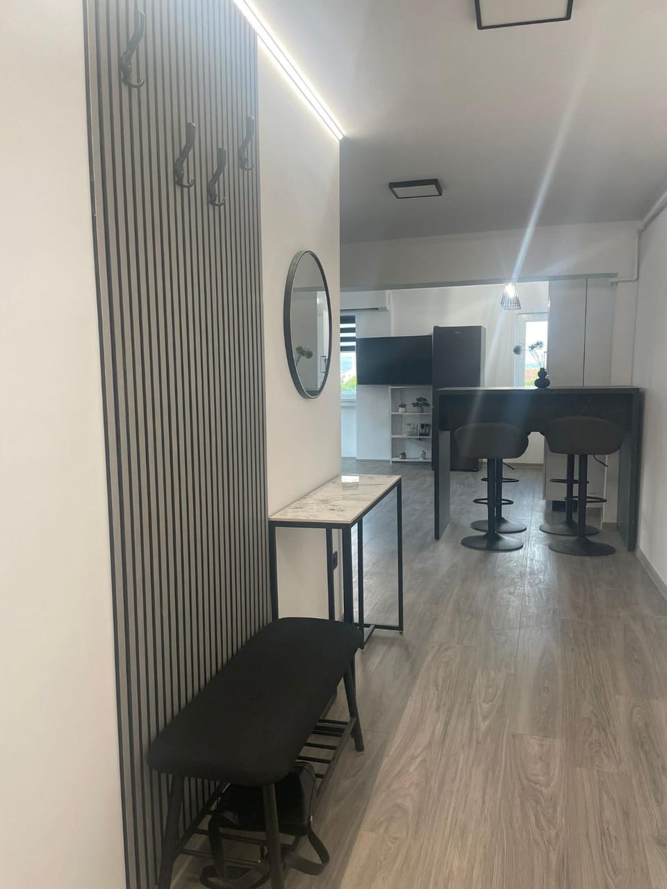 Kitchen or kitchenette, Dining area, hair dresser