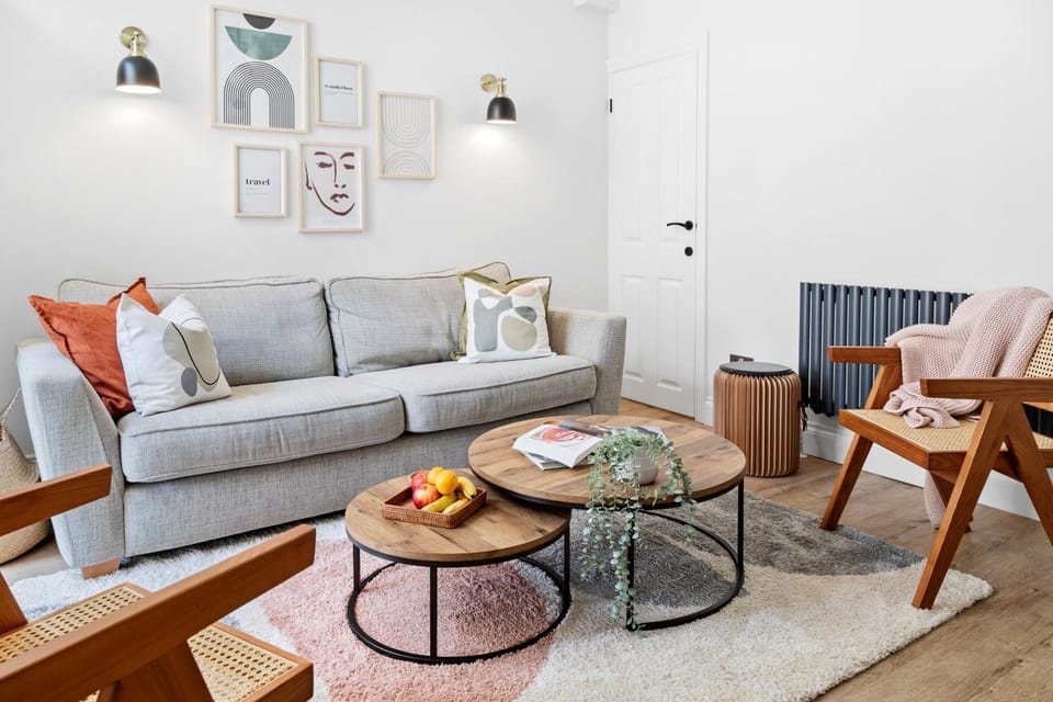 Living room, Seating area