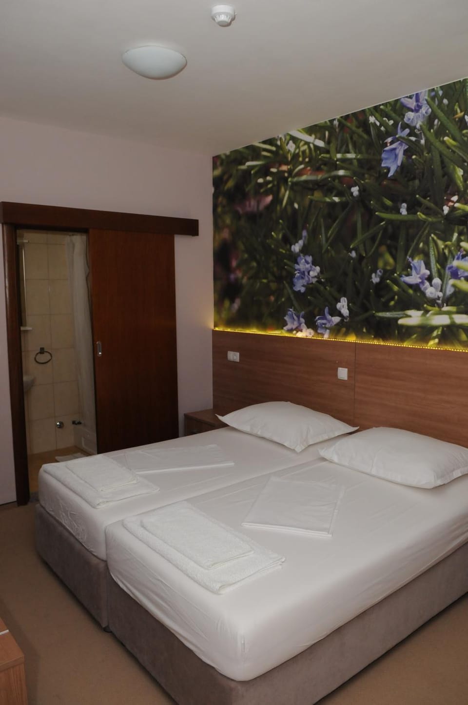 Bed, Decorative detail, Decorative detail