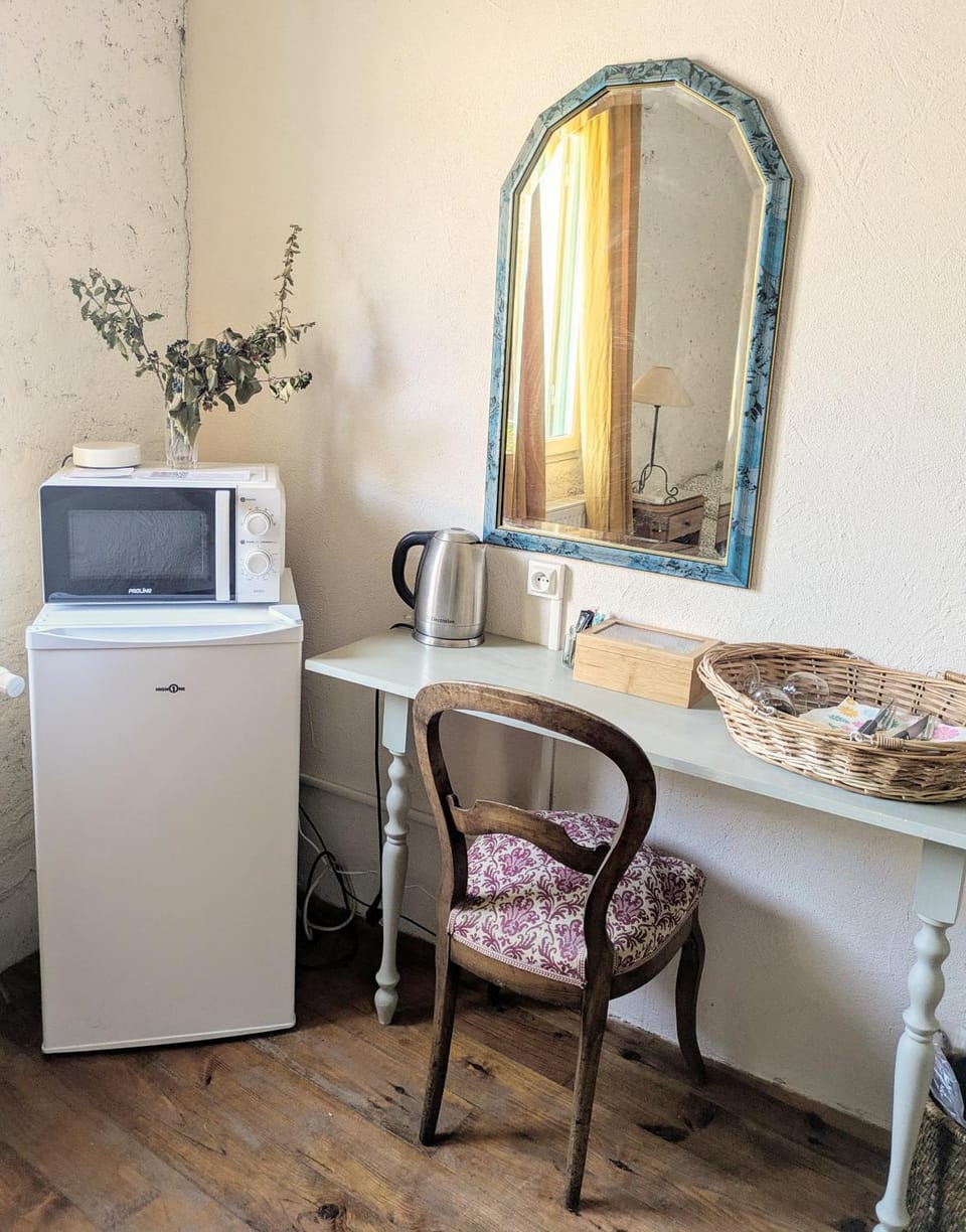 Dining area, Breakfast