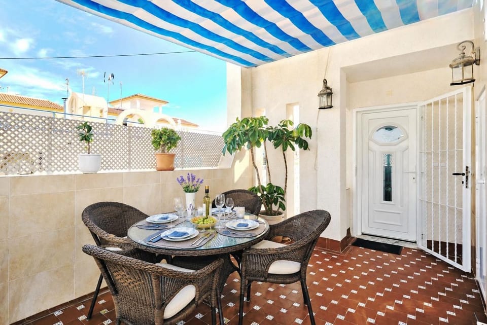 Day, Balcony/Terrace, Dining area