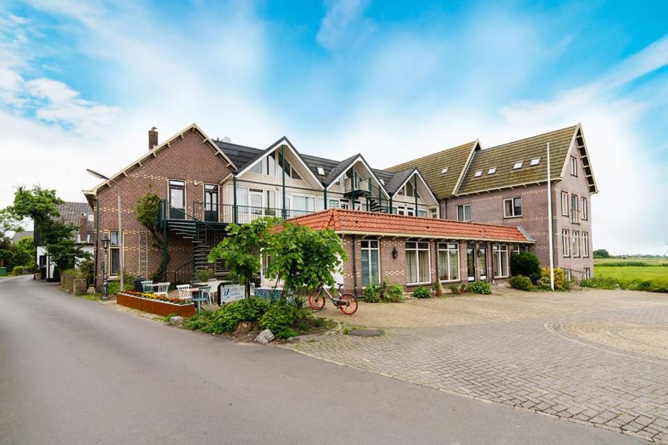Property building, Street view