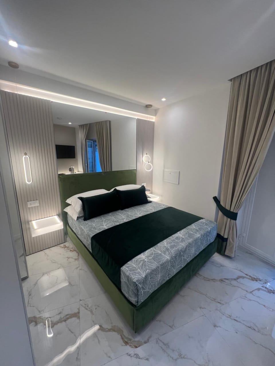 La Lepre Artemide Bed and Breakfast in Naples