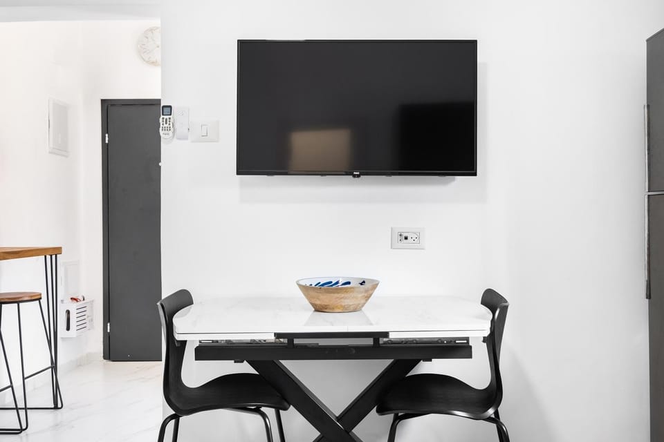 Moroccan style apartment near Bahai Gardens Apartment in Haifa