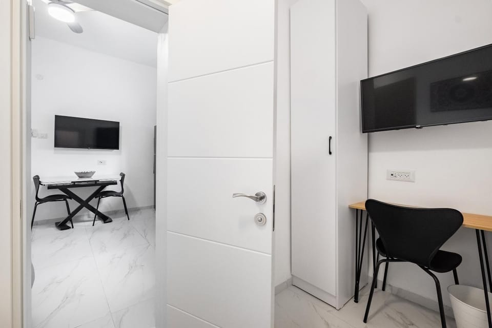 Moroccan style apartment near Bahai Gardens Apartment in Haifa