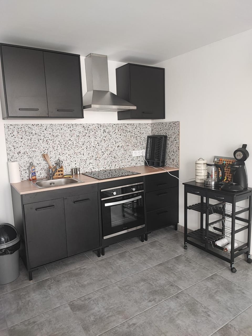 Kitchen or kitchenette, kitchen