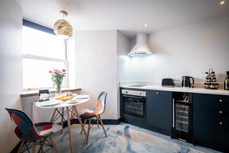Brand New Apartment Central Location Hot Tub Apartment in Bowness-on-Windermere