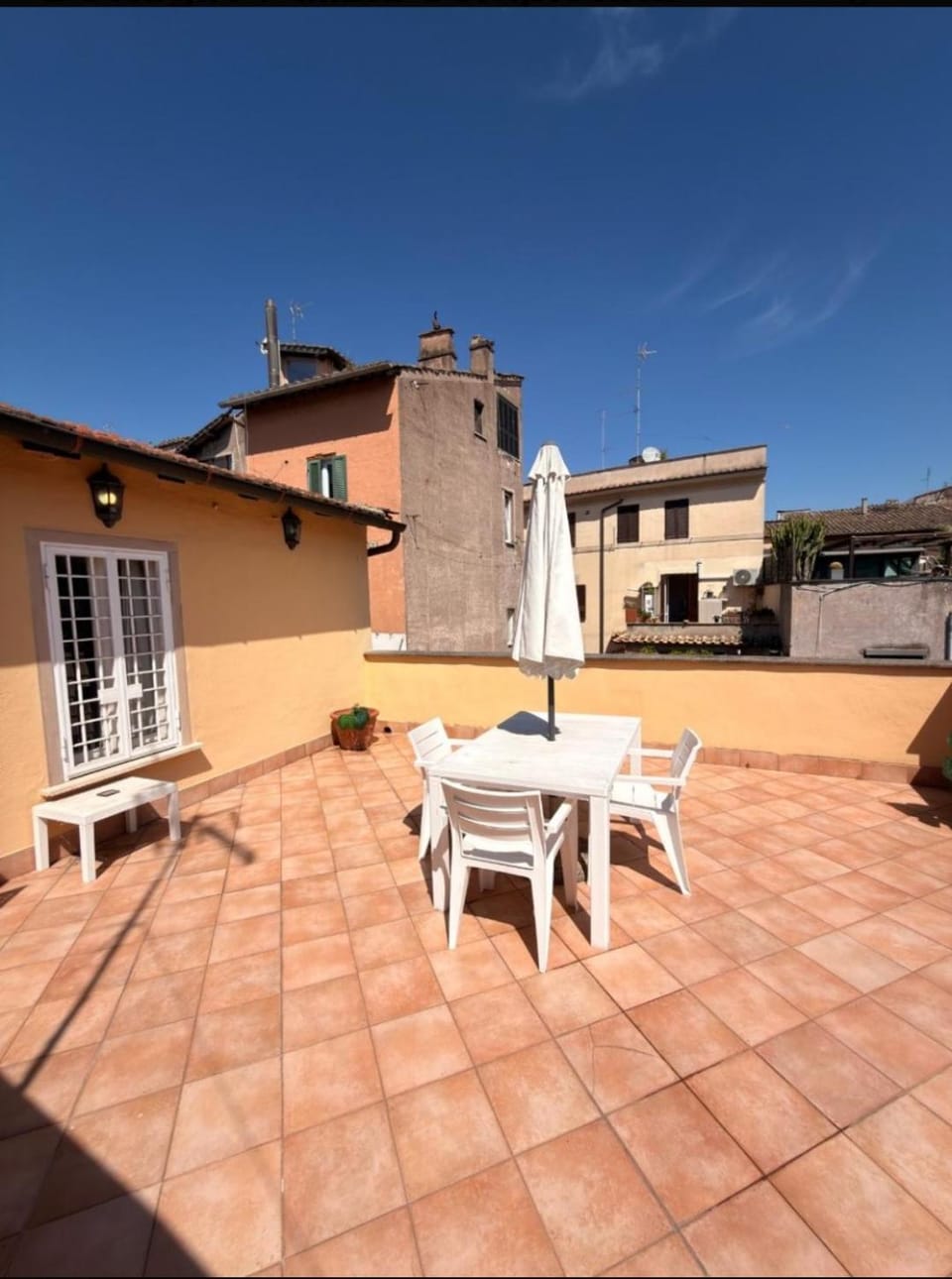 Attico con terrazza Santa Cecilia Apartment in Rome