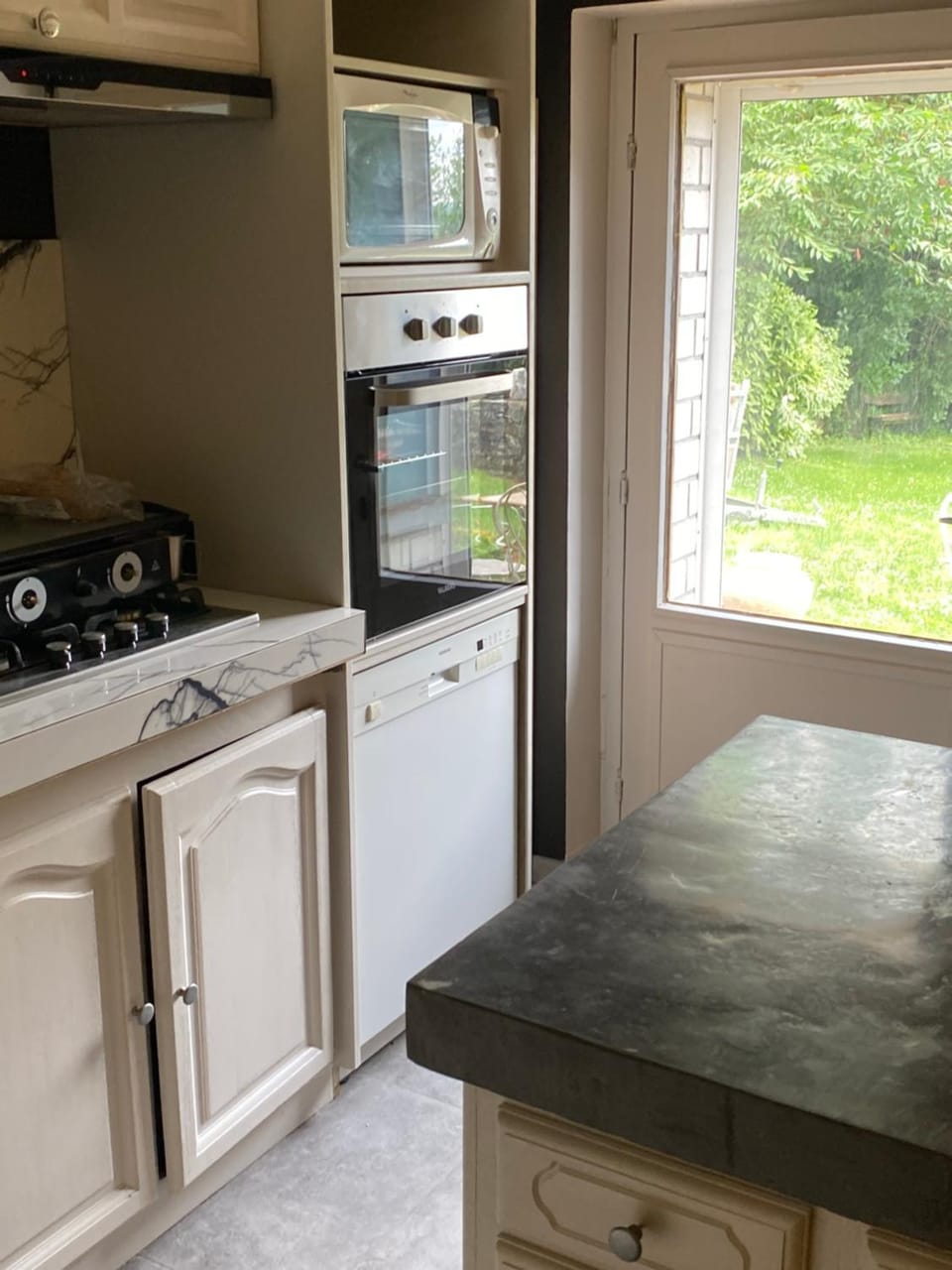 Le doux refuge Country House in Wallonia, Belgium