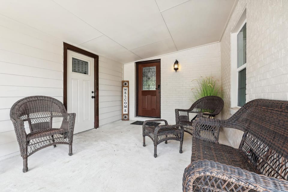 Spacious San Antonio Retreat w/ Private Patio! House in San Antonio