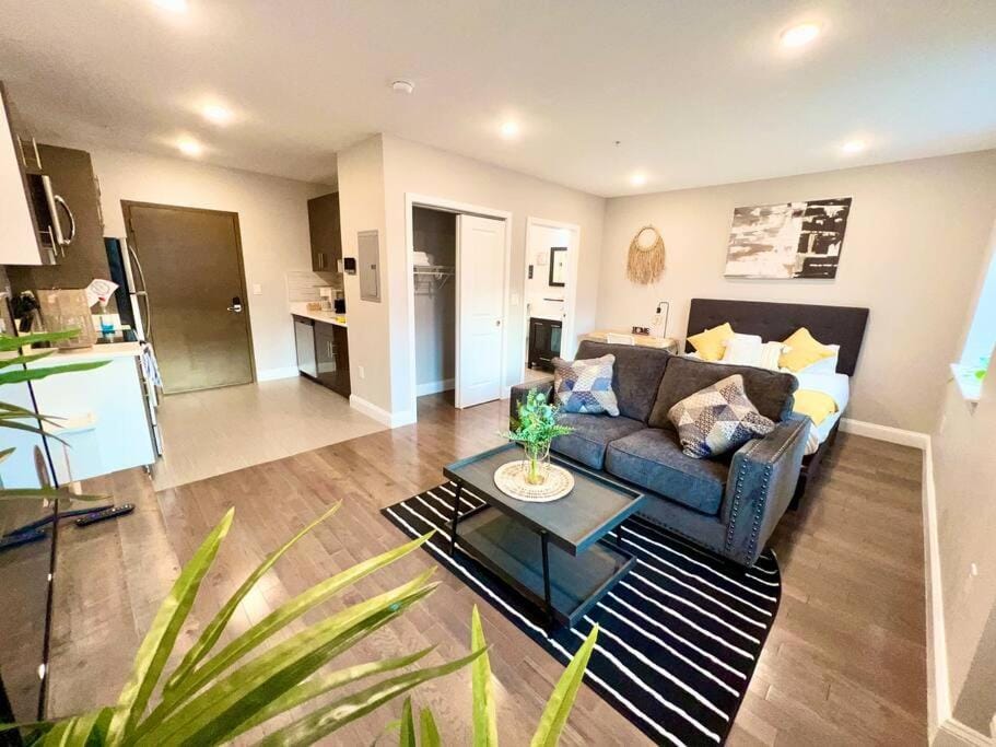 303 Cozy and modern 1BR apartment in center City Apartment in Philadelphia