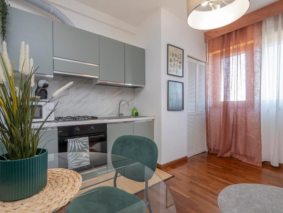 Kitchen or kitchenette, Living room, Dining area, stove