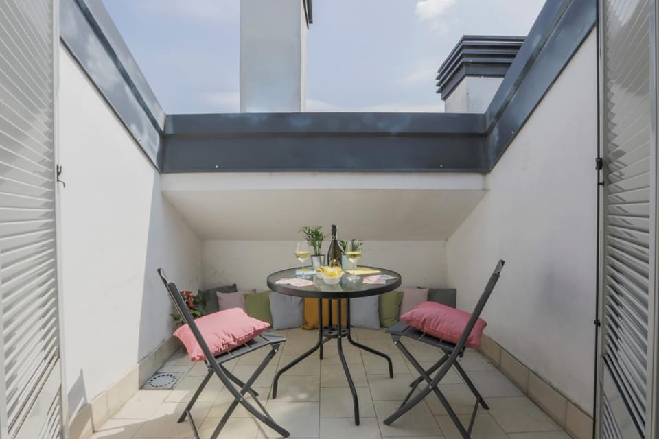 Day, Balcony/Terrace, Dining area