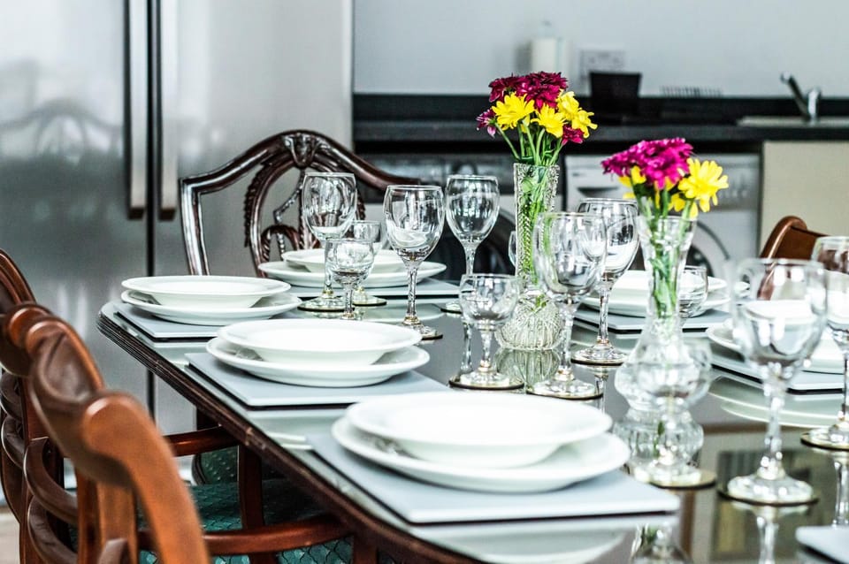 Food and drinks, Dining area