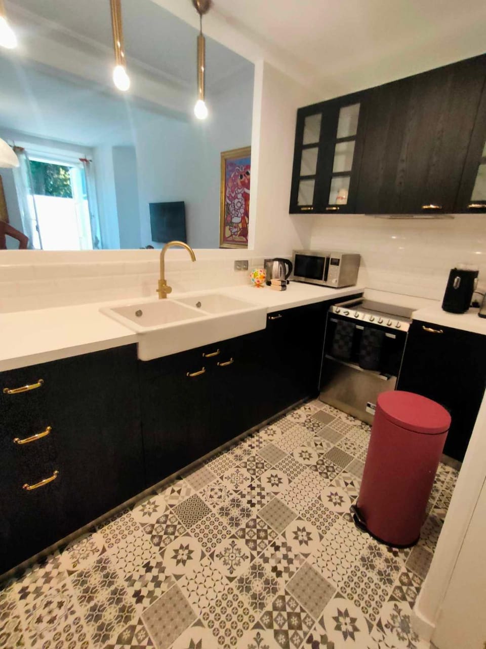 Coffee/tea facilities, dishwasher, minibar, pet friendly, stove, kitchen