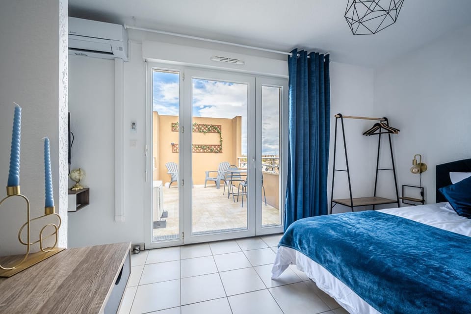 Balcony/Terrace, Photo of the whole room