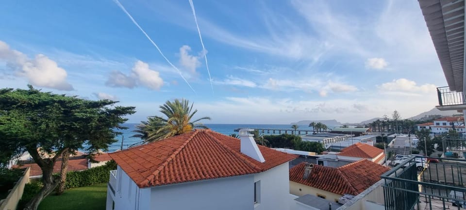 City view, Sea view