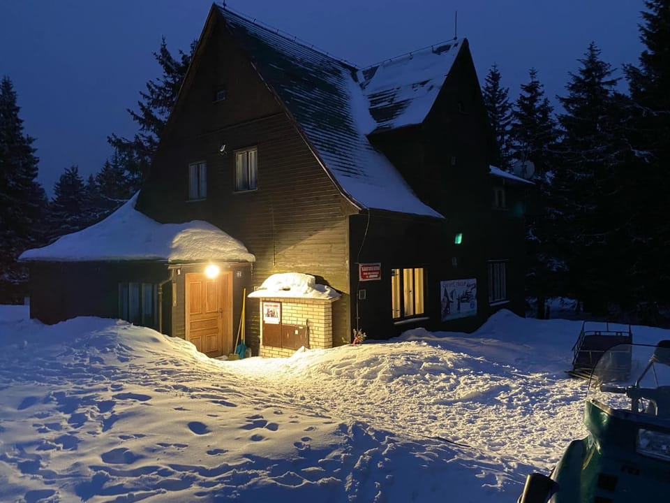 Kábrtova bouda Nature lodge in Lower Silesian Voivodeship