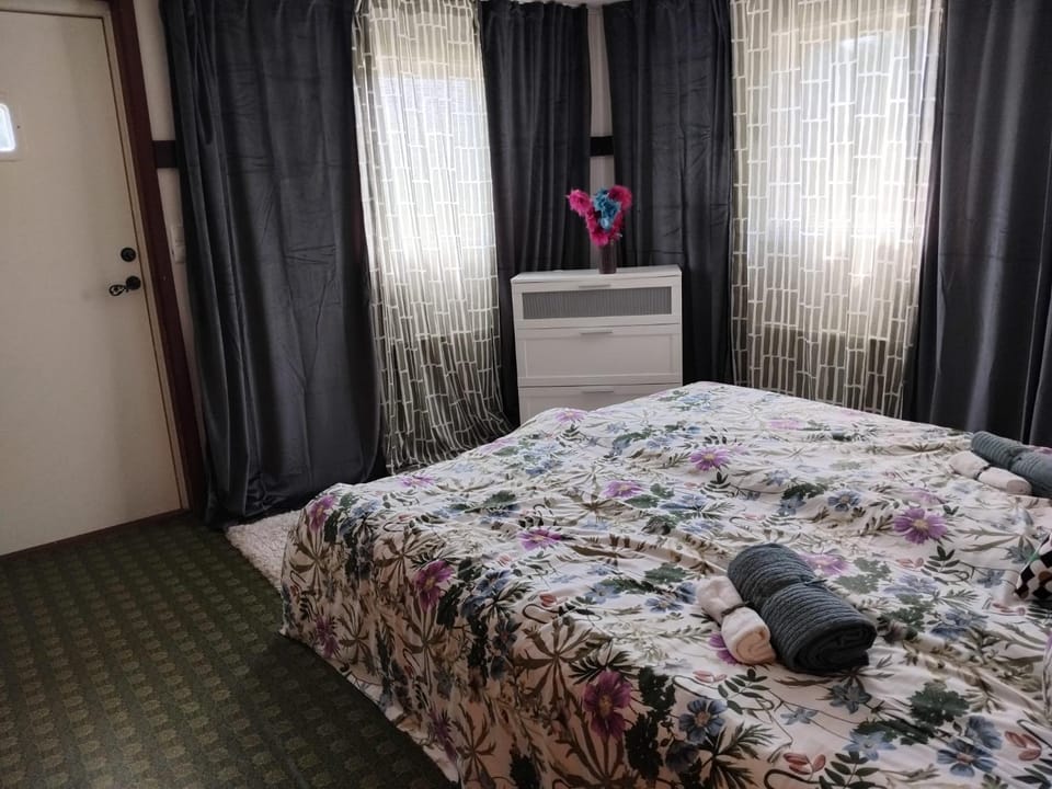 2 hus 240kvm med bastu, max 12 personer House in Västra Götaland County