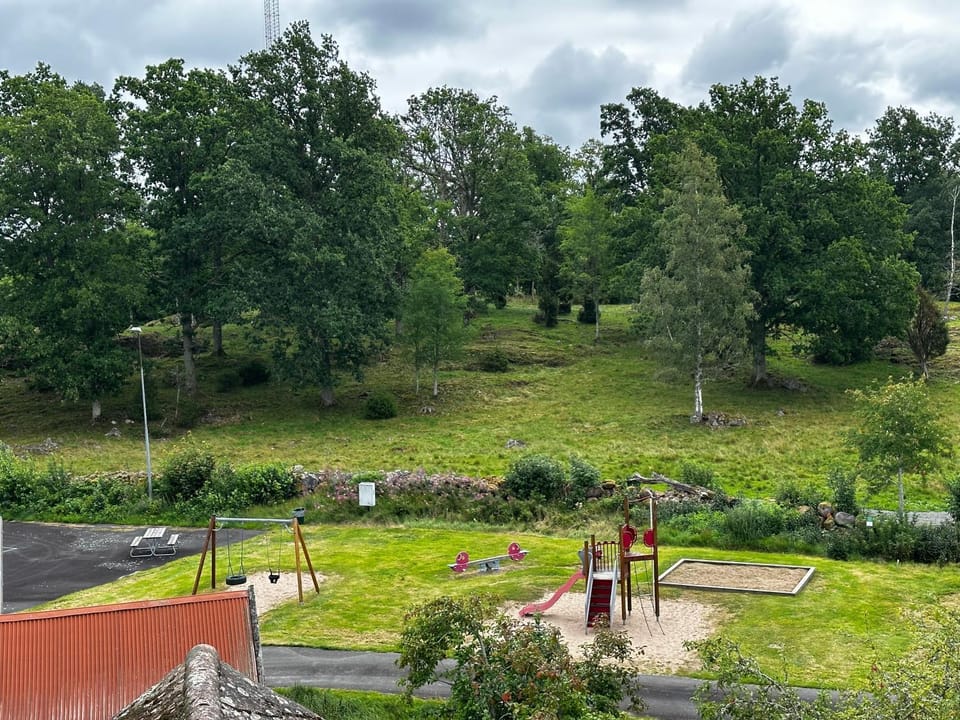 2 hus 240kvm med bastu, max 12 personer House in Västra Götaland County